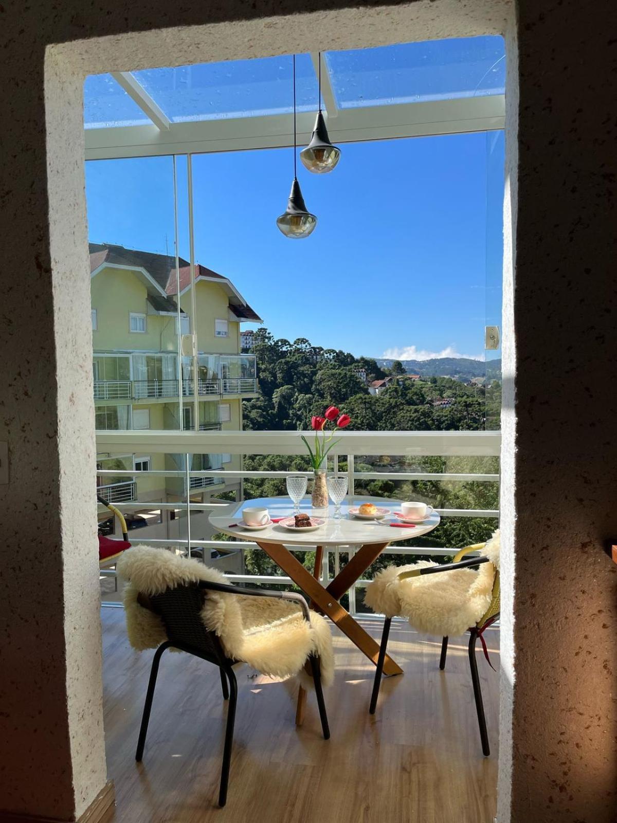 Duplex Com Linda Vista! Campos do Jordao